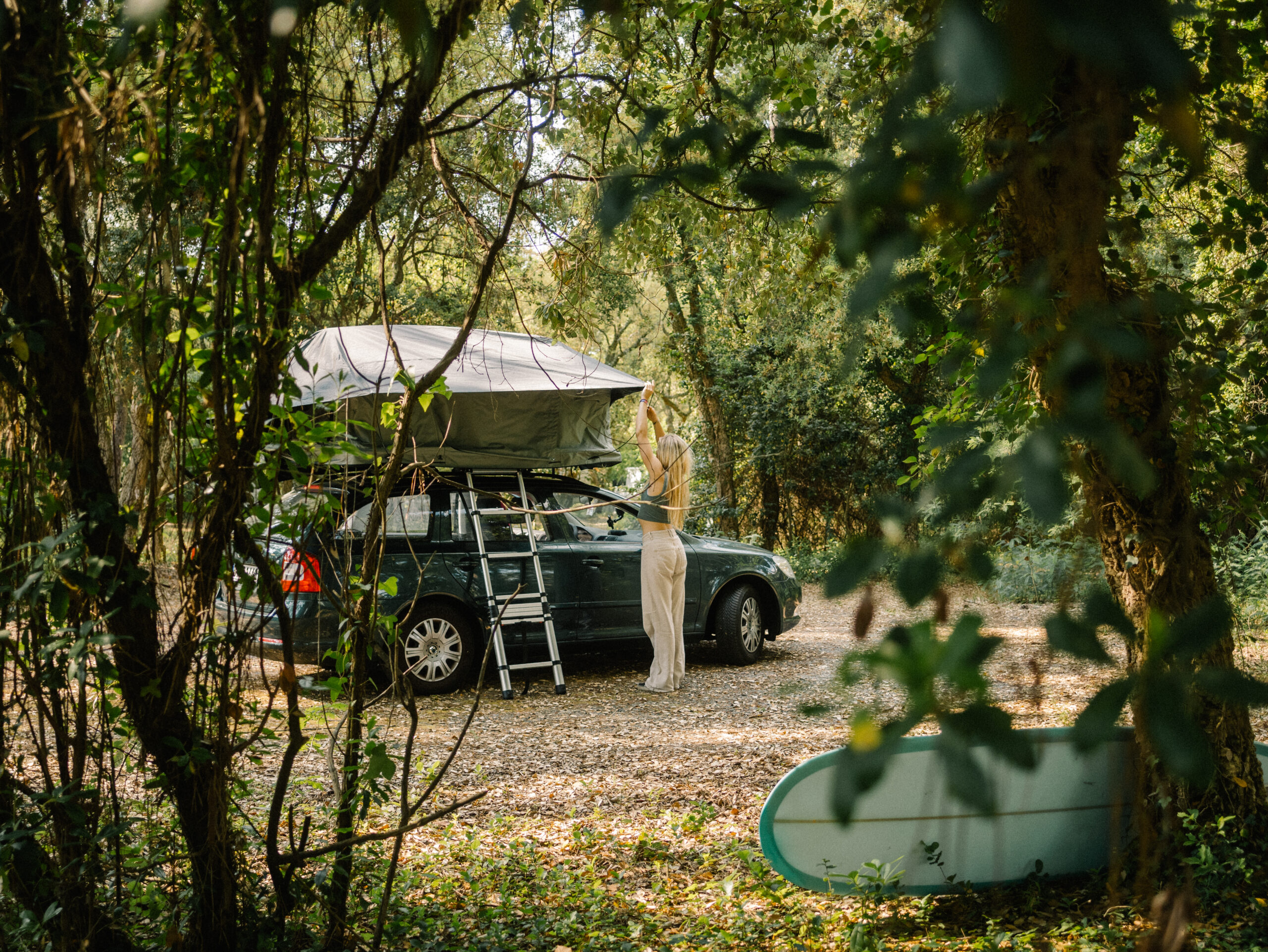 Thule Dachzelt aufbauen im Zauberwald