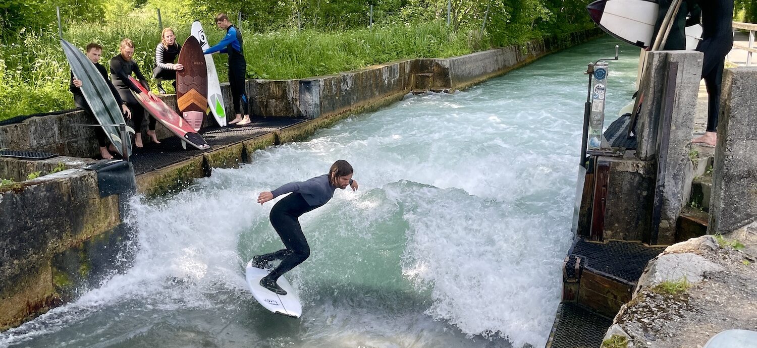 Patrick Rauter – Location Almwelle Salzburg - Foto: Luca Polanig Riversurfen für Anfänger:innen