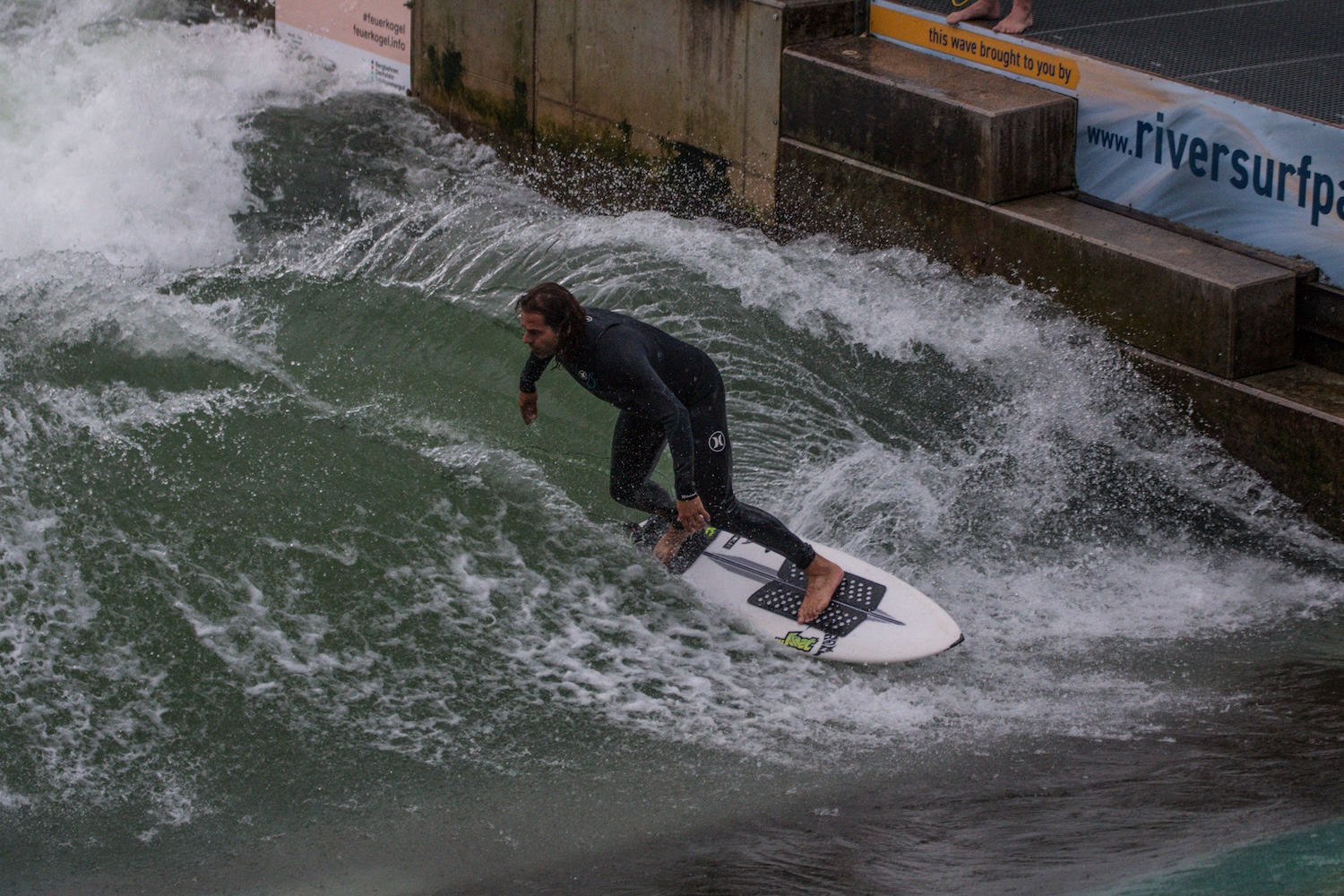 SURFERS TESTIVAL Riverwave Ebensee