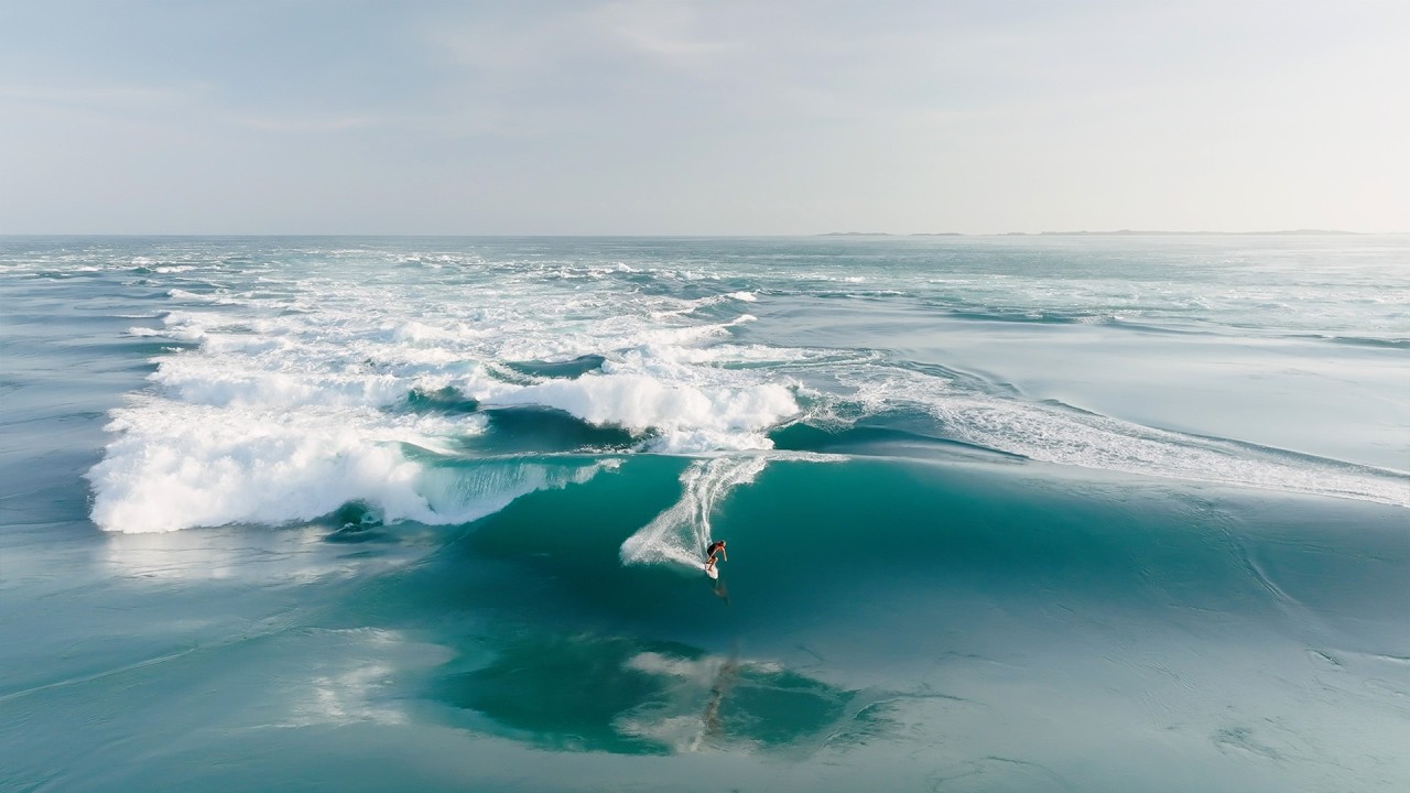 Dylan Graves surf eine INSANE Tidal Bore in Westaustralien