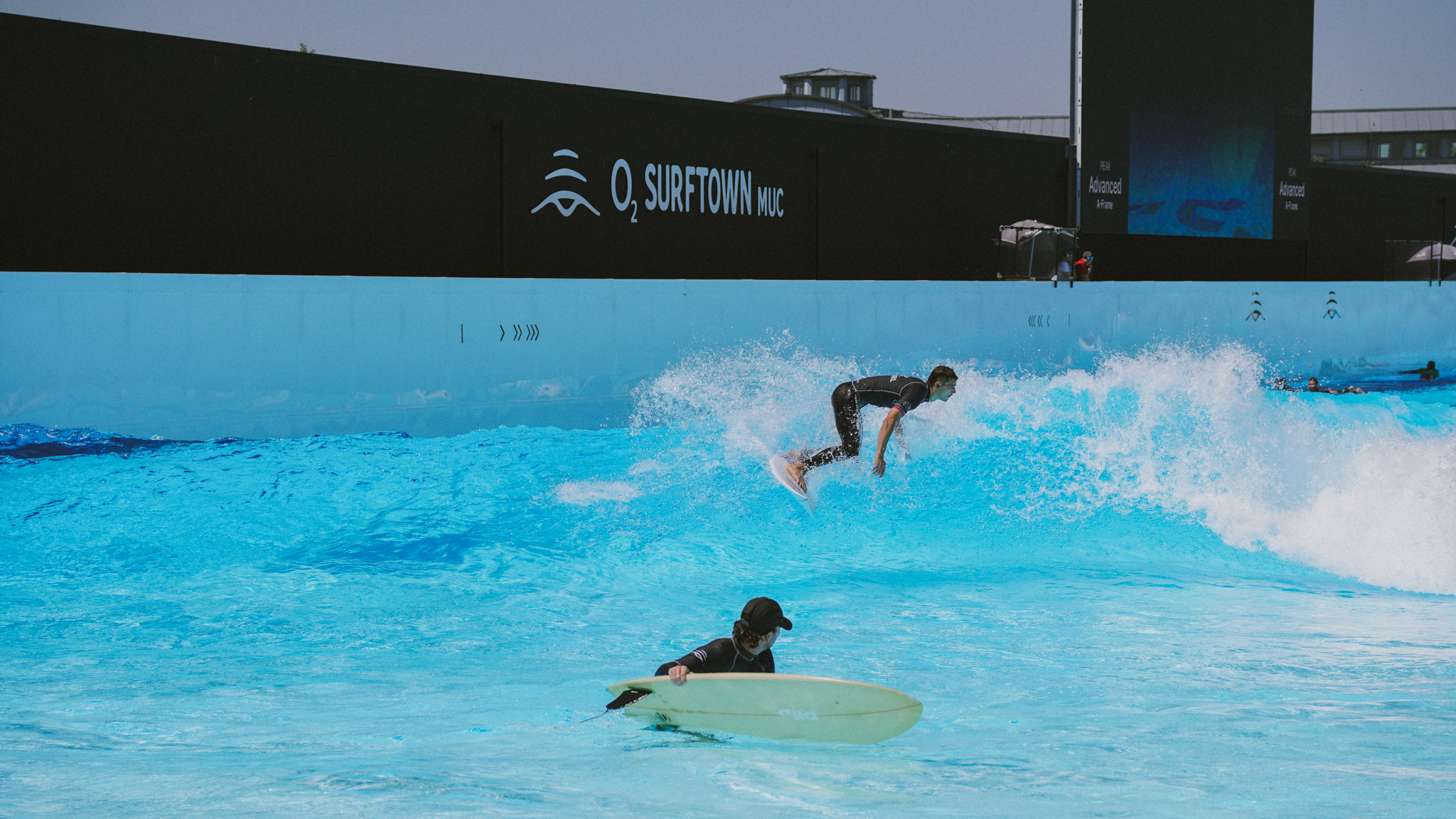 Wavepool Surfboards: NOA Surfboards Omnia