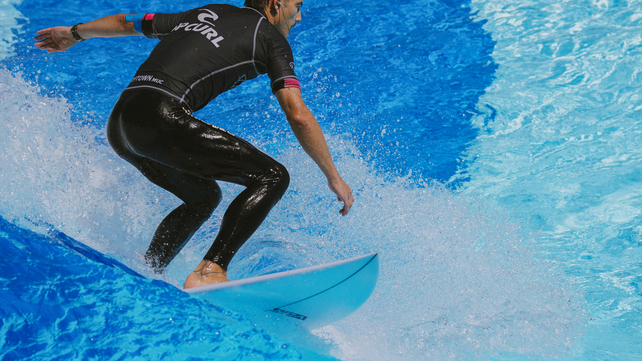 Wavepool Surfboards: NOA Surfboards Omnia