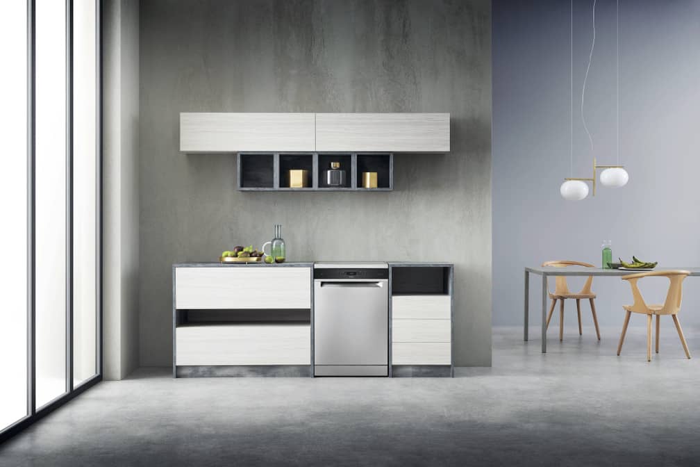 Lave-vaisselle qui fuit : causes et solutions