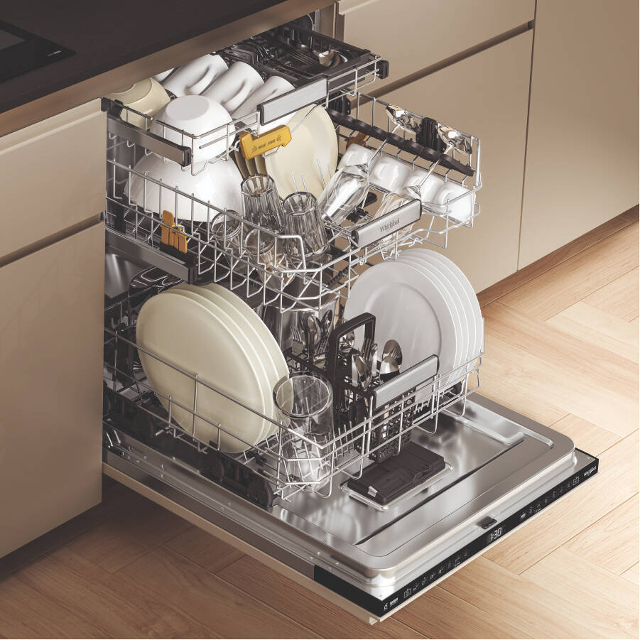 Acquista la nuova lavastoviglie MaxiSpace e ricevi fino a 100€ di rimborso*