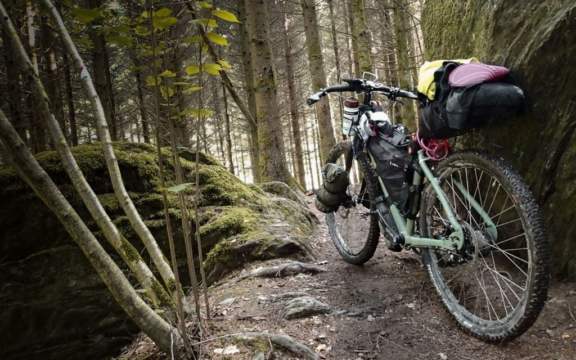 Herabikepackheader 910628Cf