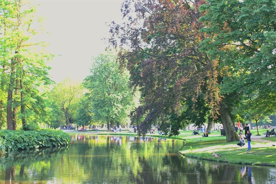 In photos: Summertime in Vondelpark