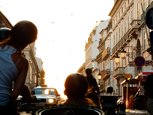 I want a cool rider: A sidecar tour of Lisbon