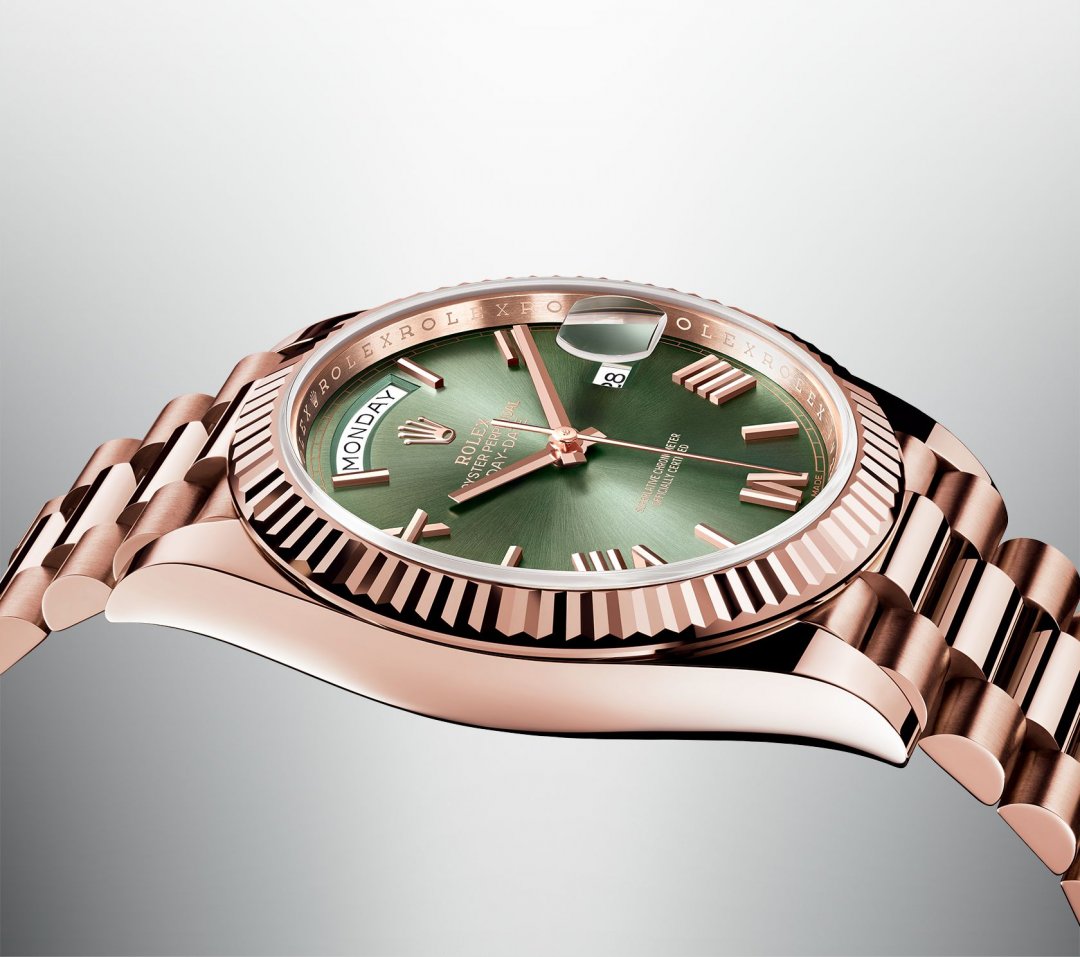 new-day-date-m228235-0025.jpg