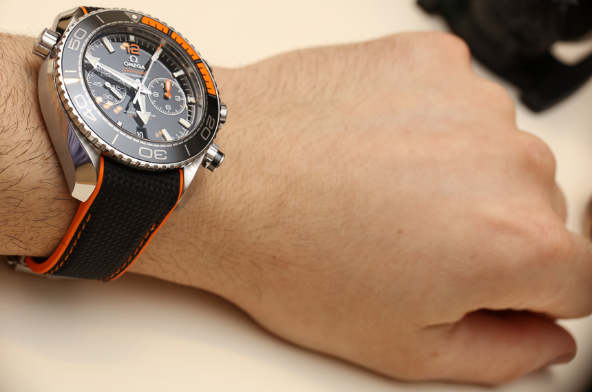 Omega-Seamaster-Planet-Ocean-Master-Chronometer-Chronograph-watch-orange-6.jpg