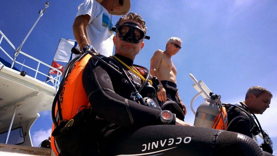 Fabien on boat 20.jpeg