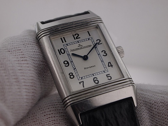 JLC_Reverso_glove_5601.jpg