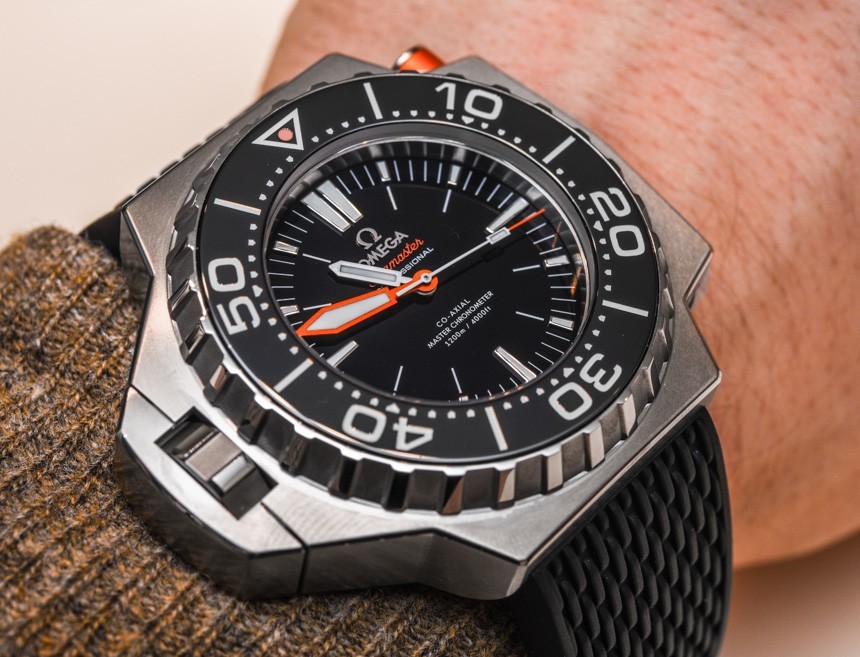 Omega-Seamaster-Ploprof-1200M-2015-ablogtowatch-hands-on-31.jpg Omega-Seamaster-Ploprof-1200M-2015-ablogtowatch-hands-on-31.jpg