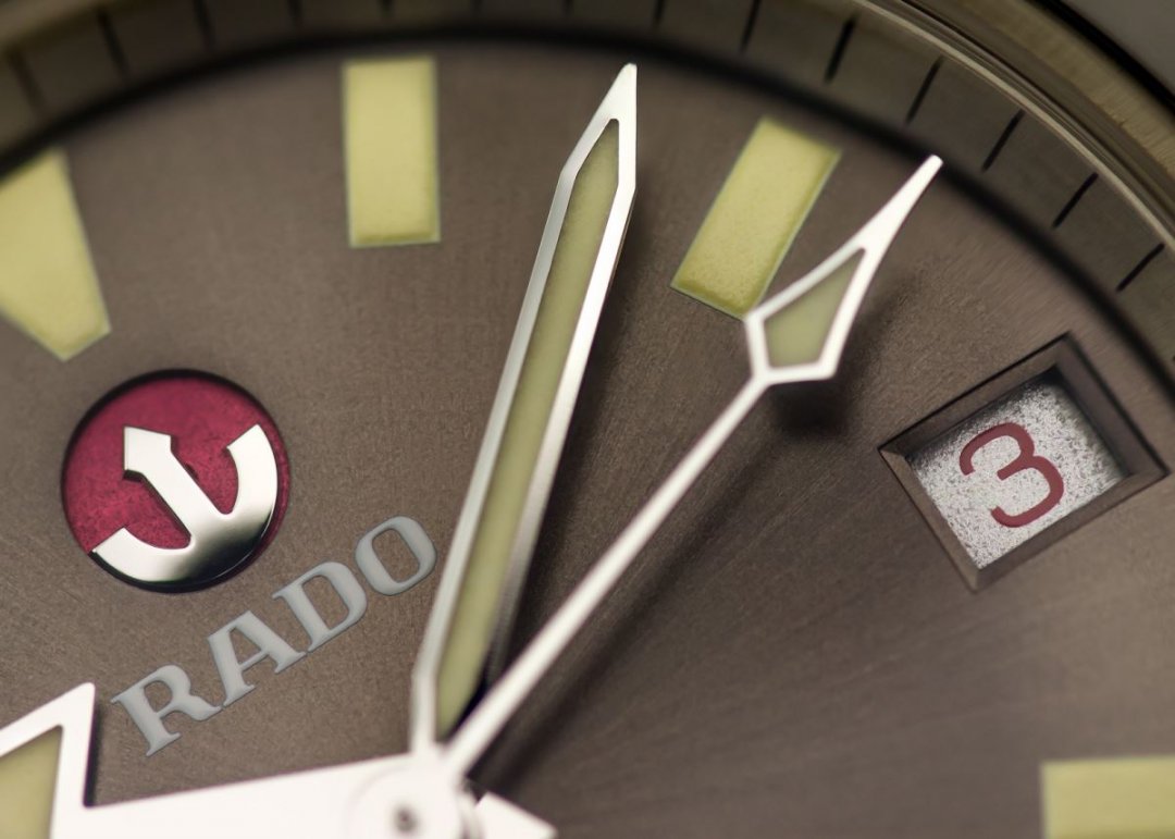 RADO-Date-Macro-1200.jpg
