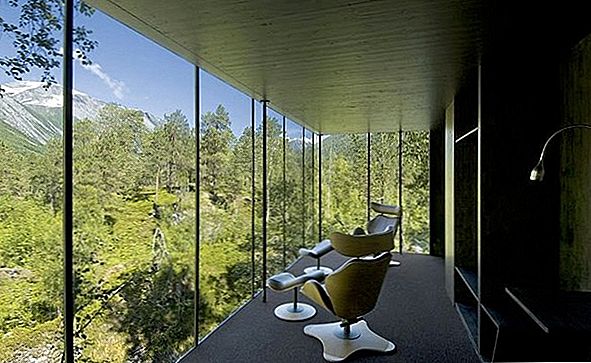 minimalist-architecture-and-mesmerizing-views-juvet-landscape-hotel-18.jpg