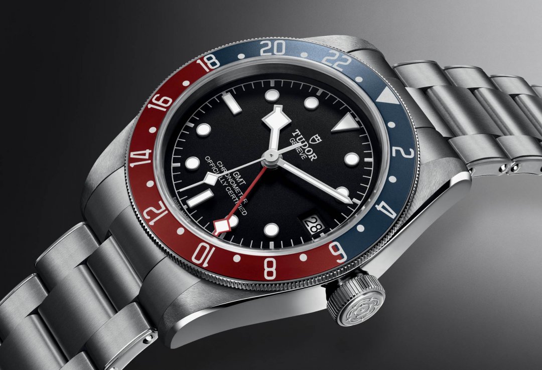 collection-black-bay-GMT.jpg