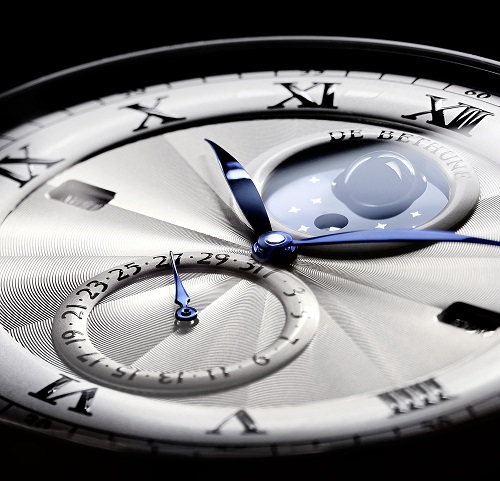 DeBethune_DB25QP_close-up-min.jpg