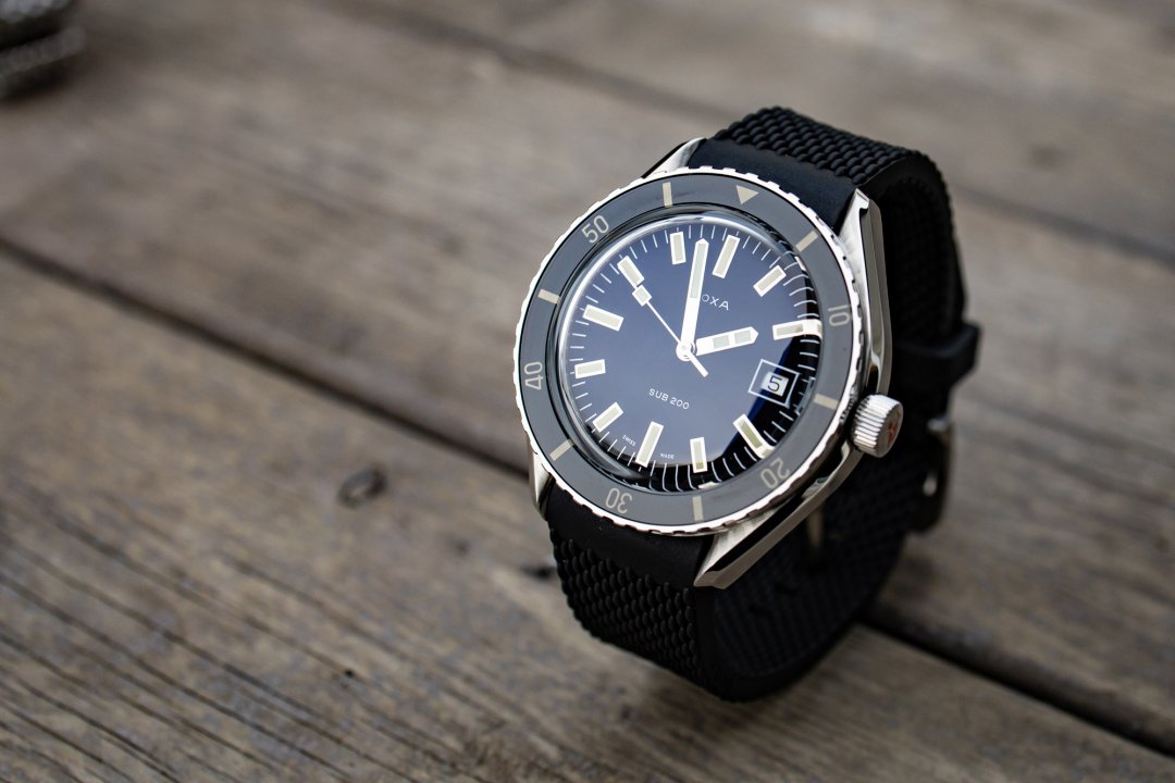 doxa-sub200-2.jpg