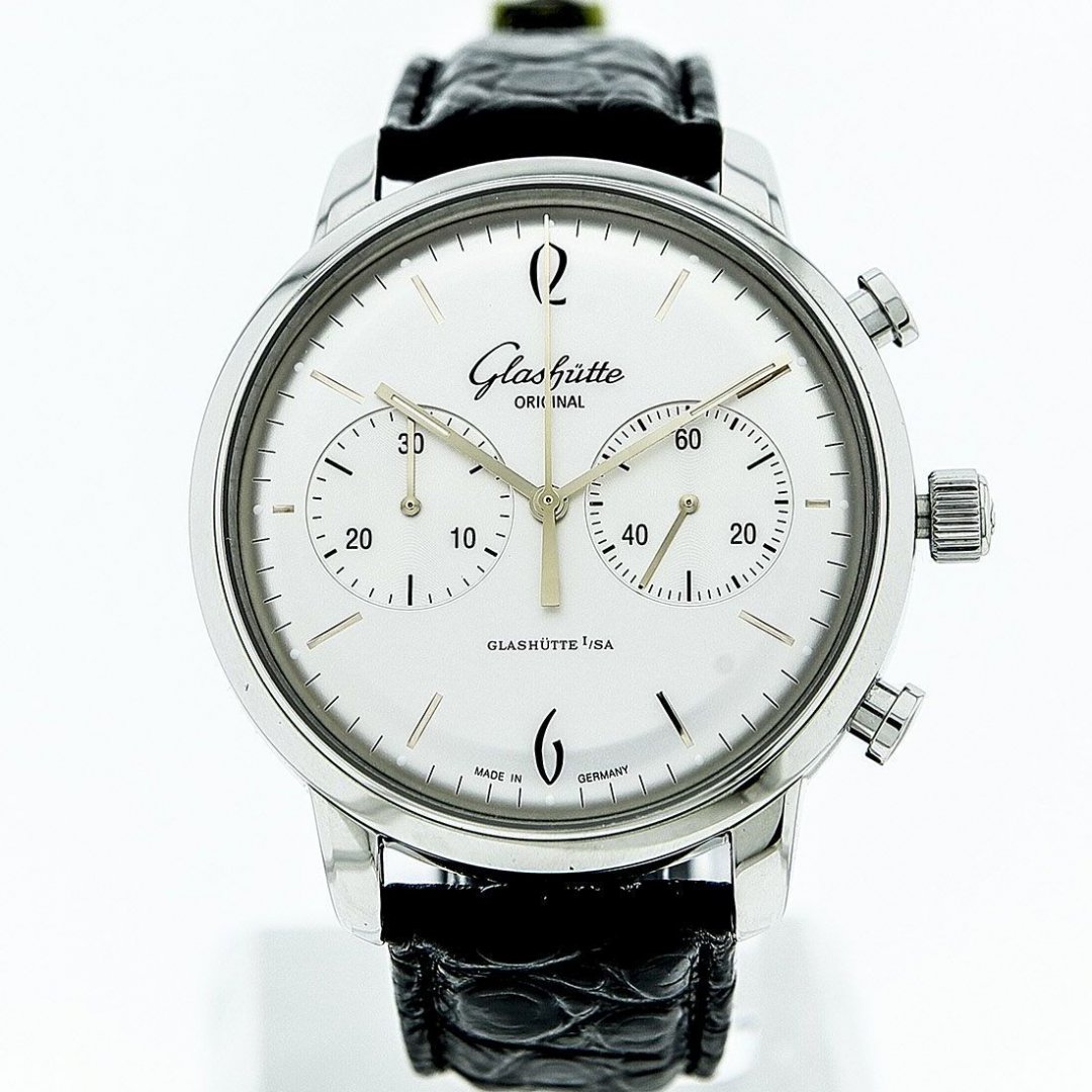 Glashuette-Original-Sixties-Chronograph-1-39-34-03-22-04-19778_2-1.jpg