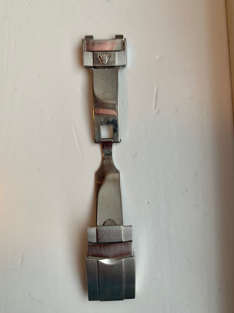 Clasp 2.jpg Clasp 2.jpg