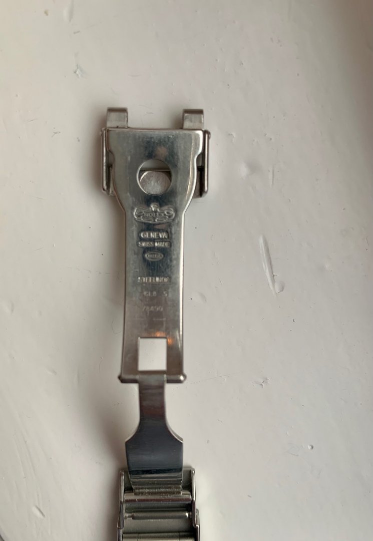 Clasp 3.jpg Clasp 3.jpg