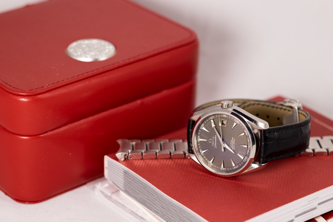 Omega_AT2500-1.jpg