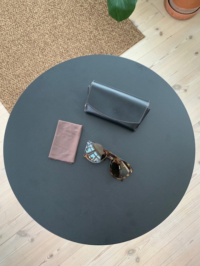 Persol 1.jpg Persol 1.jpg