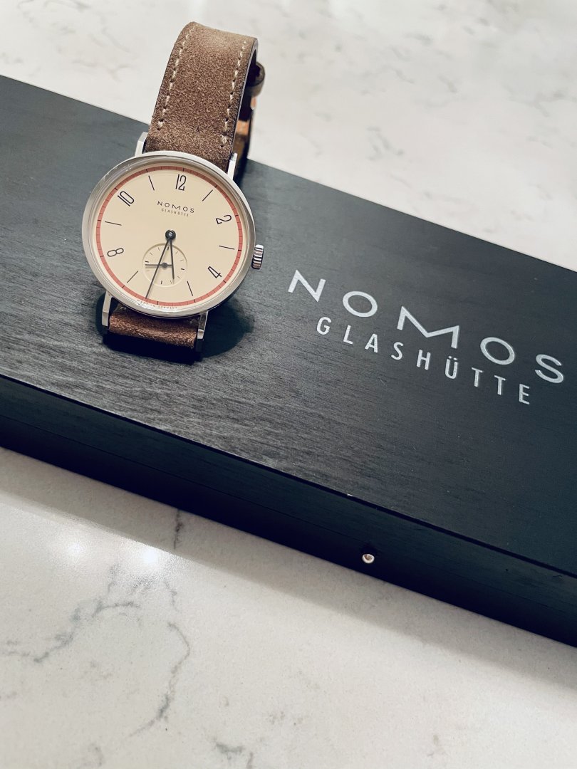 Nomos Tangent 1.jpg Nomos Tangent 1.jpg
