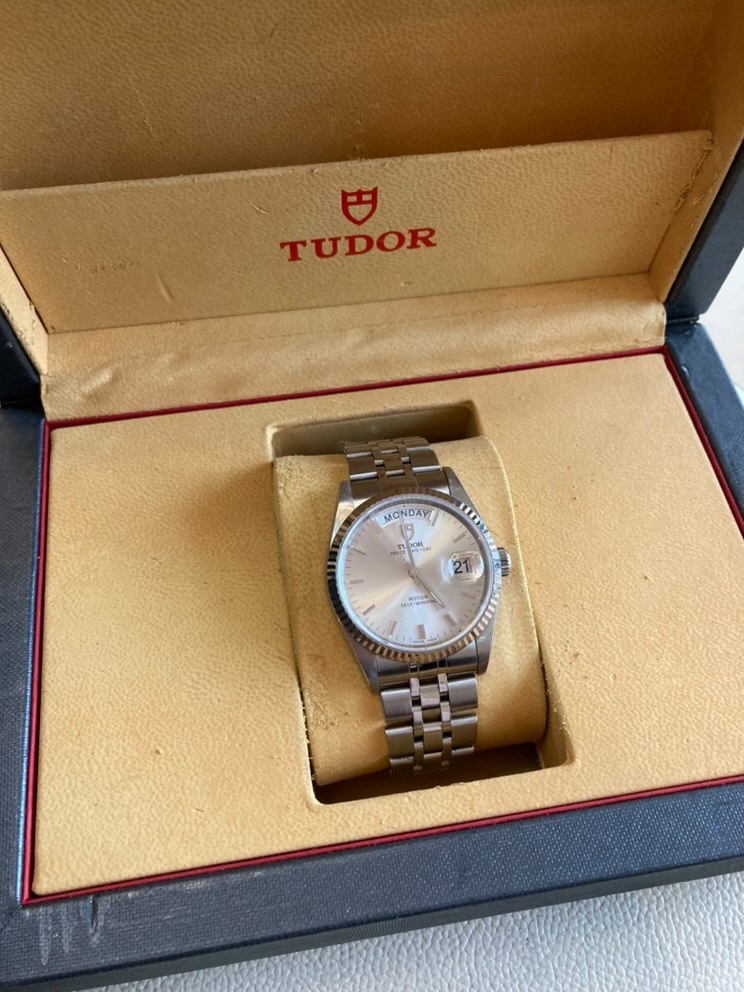 tudor36.jpg tudor36.jpg