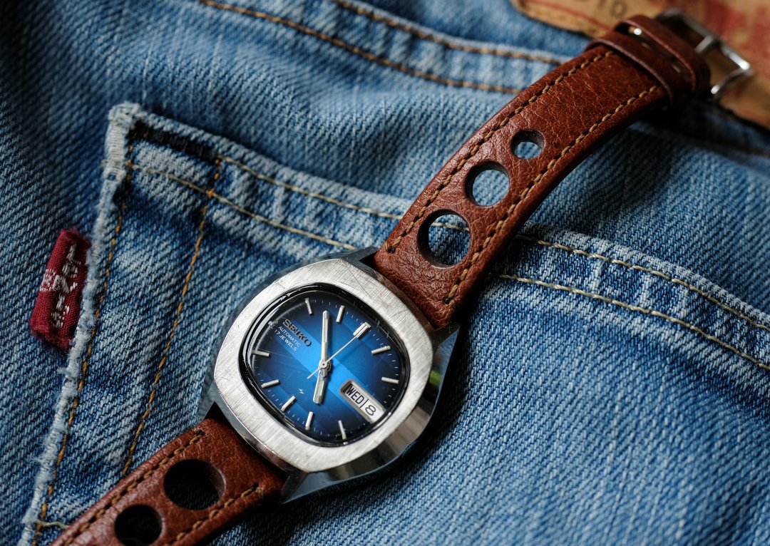 seiko_7009-5001-1.jpg