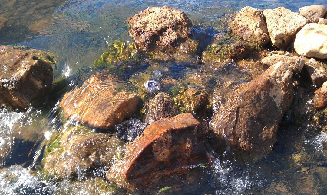 Island Varm elv (1).jpg