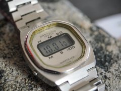 BreitlingLCD.jpg