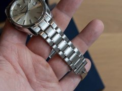 grand-seiko-sbgp001-7.jpg