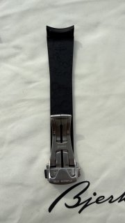 Omega9.jpg