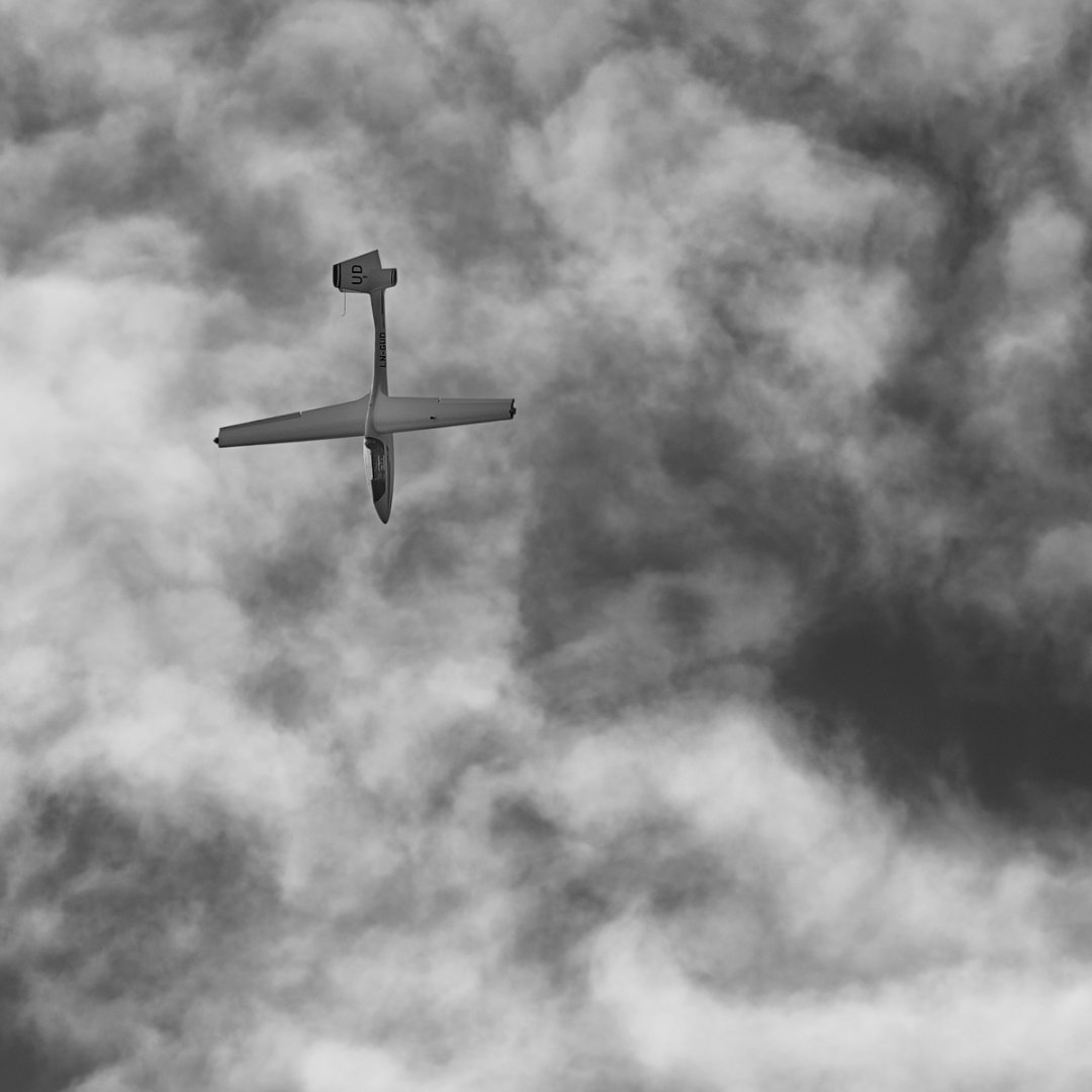 Bielska_SZD-59_Acro_Seilfly_1.jpg