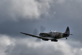 Spitfire_Mk_IX_1.jpg