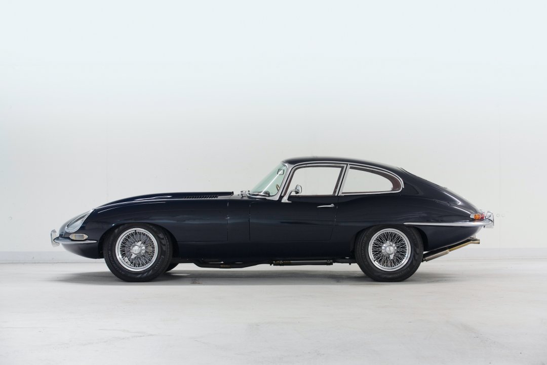 1966-Jaguar-E-Type-Series-1-4-2-Litre-Fixed-Head-Coupe-_4.jpg