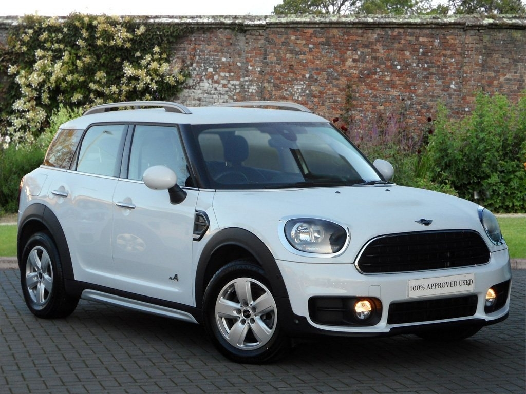 View Car Mini Countryman