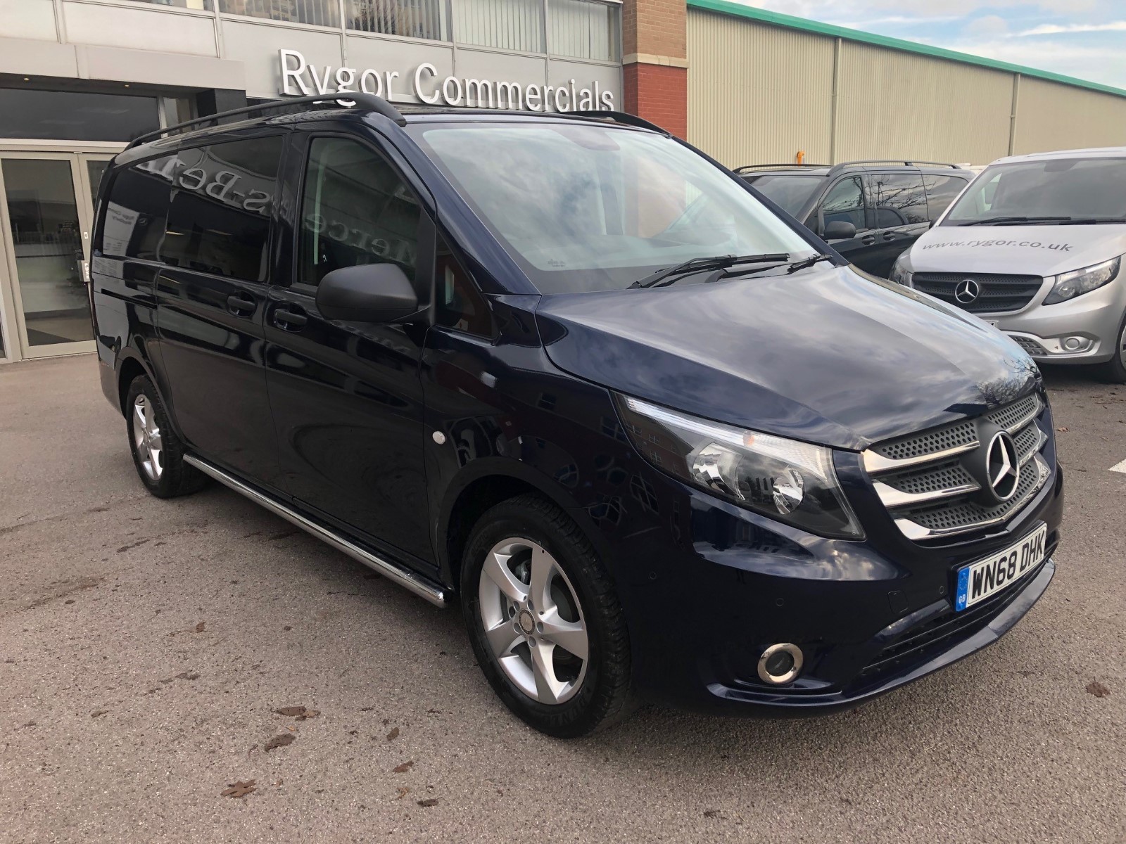 Vito crew van