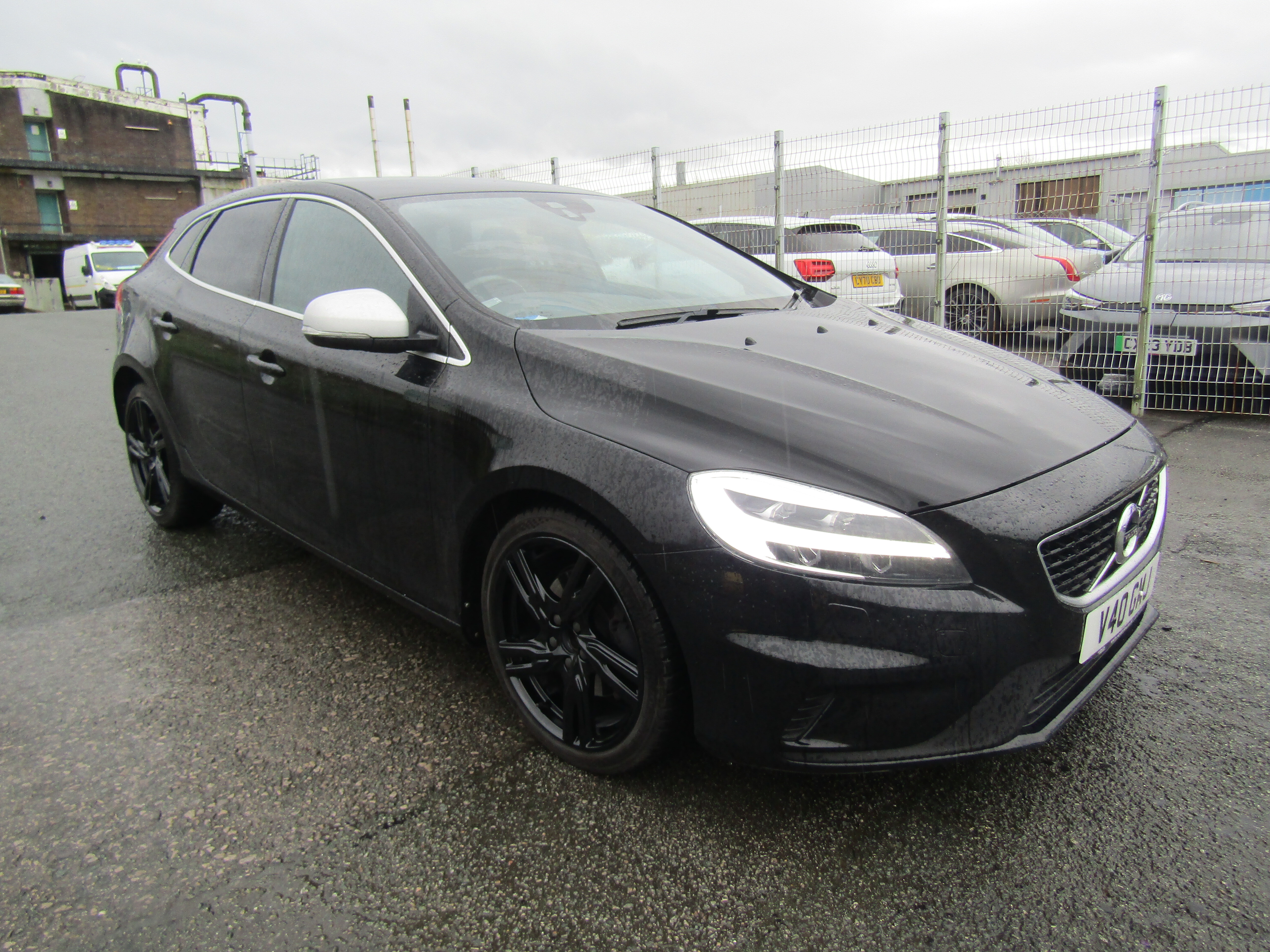 Volvo V40