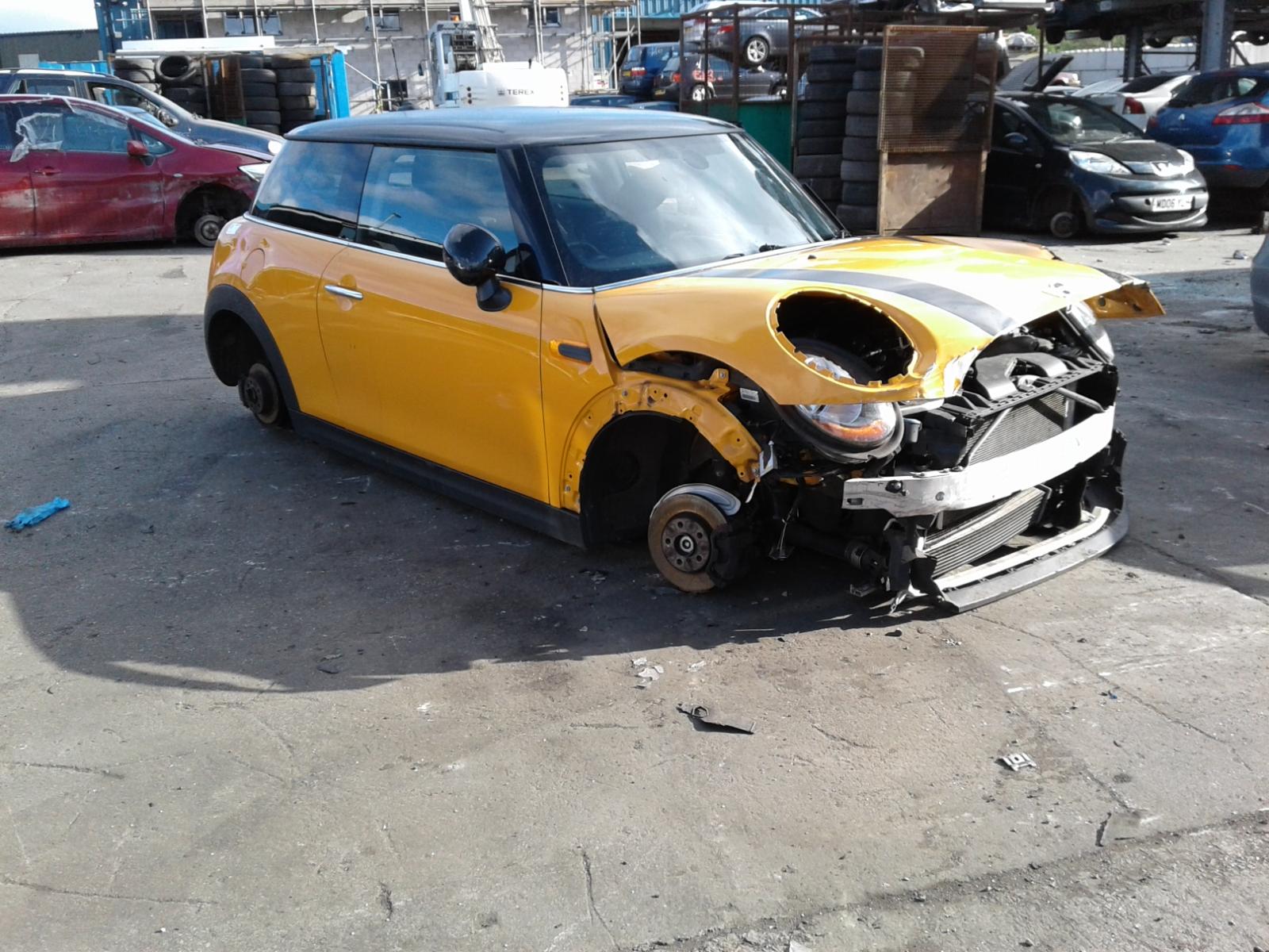 Image for a MINI (BMW) MINI 2014 3 Door Hatchback