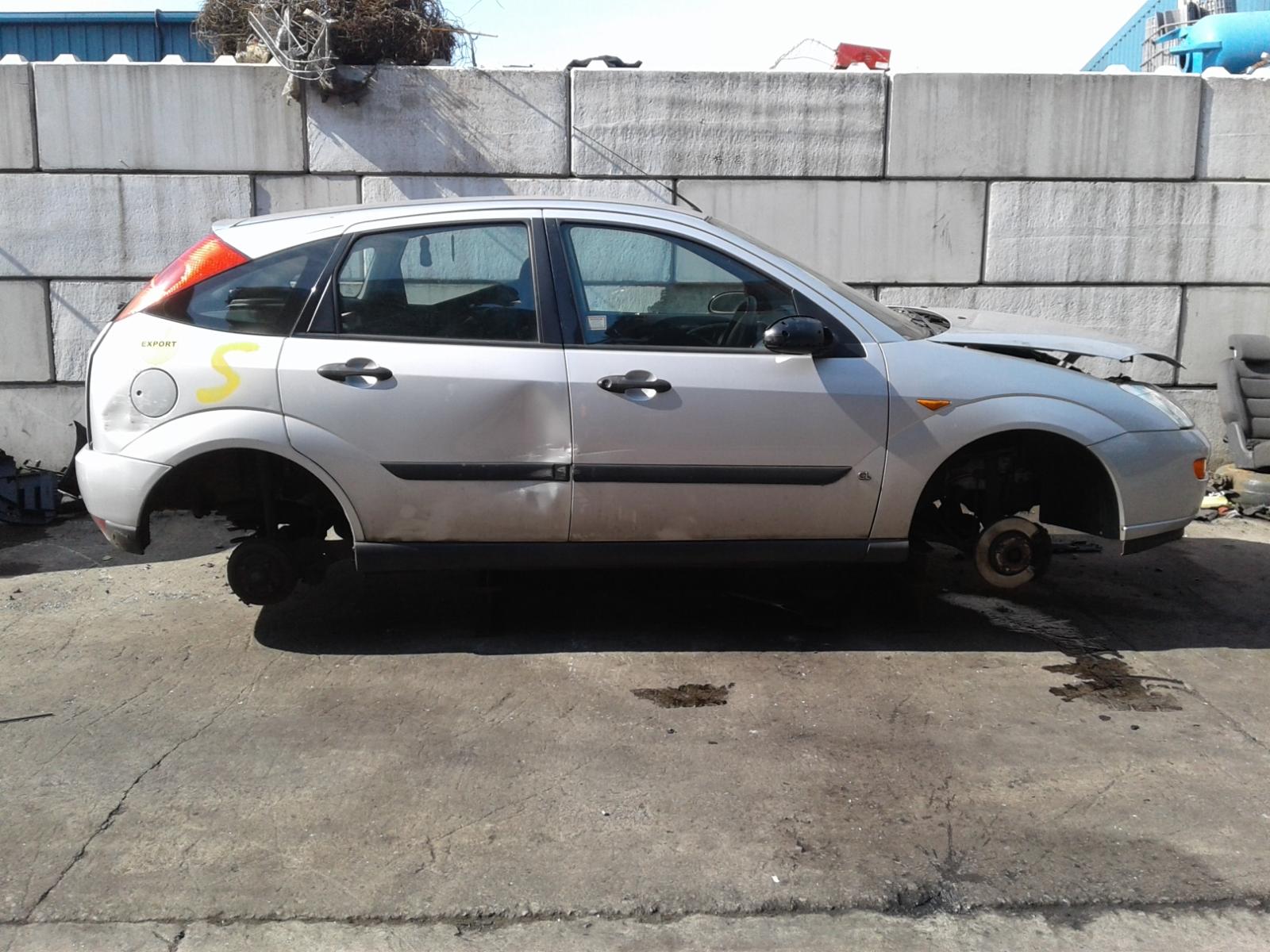 Image for a FORD FOCUS 2001 5 Door Hatchback
