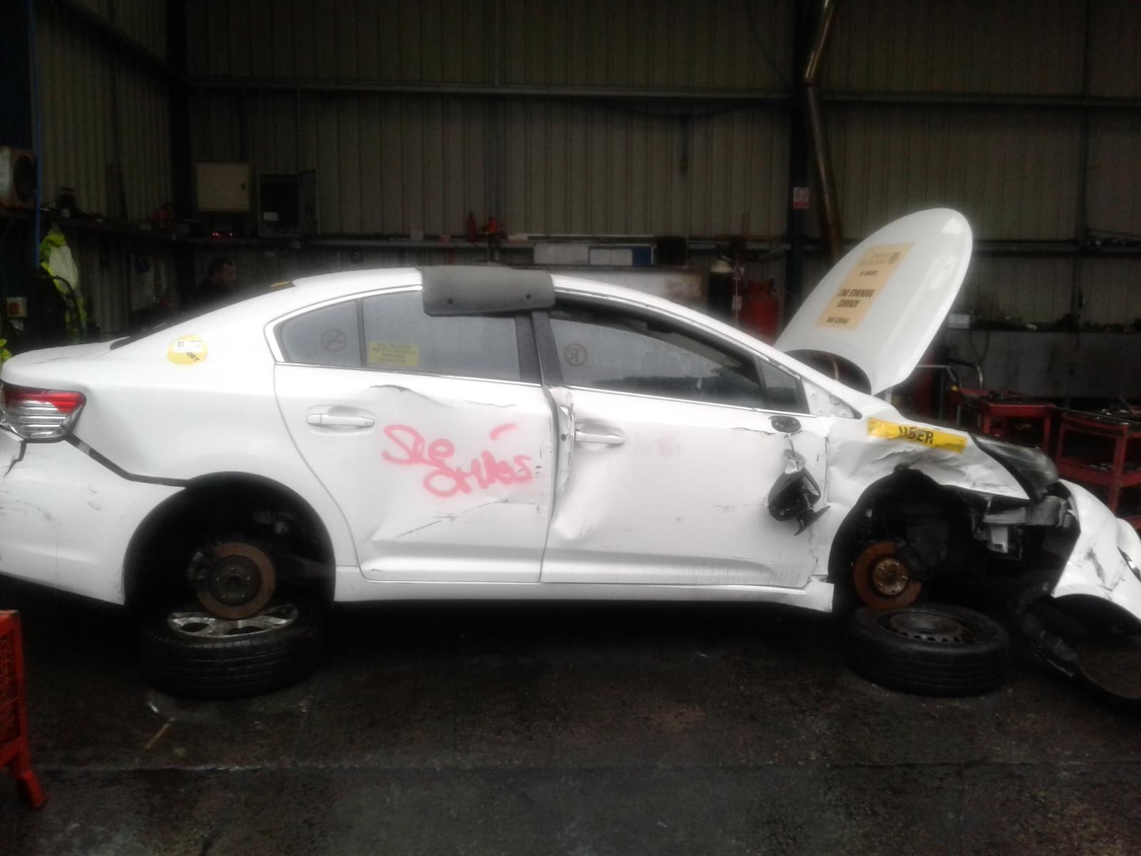 Image for a TOYOTA AVENSIS 2015 4 Door Saloon