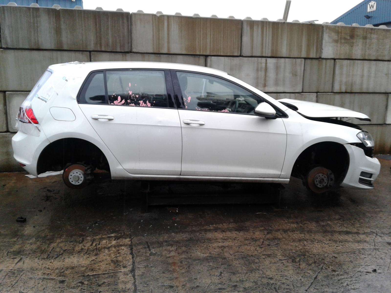 Image for a VOLKSWAGEN GOLF 2014 5 Door Hatchback