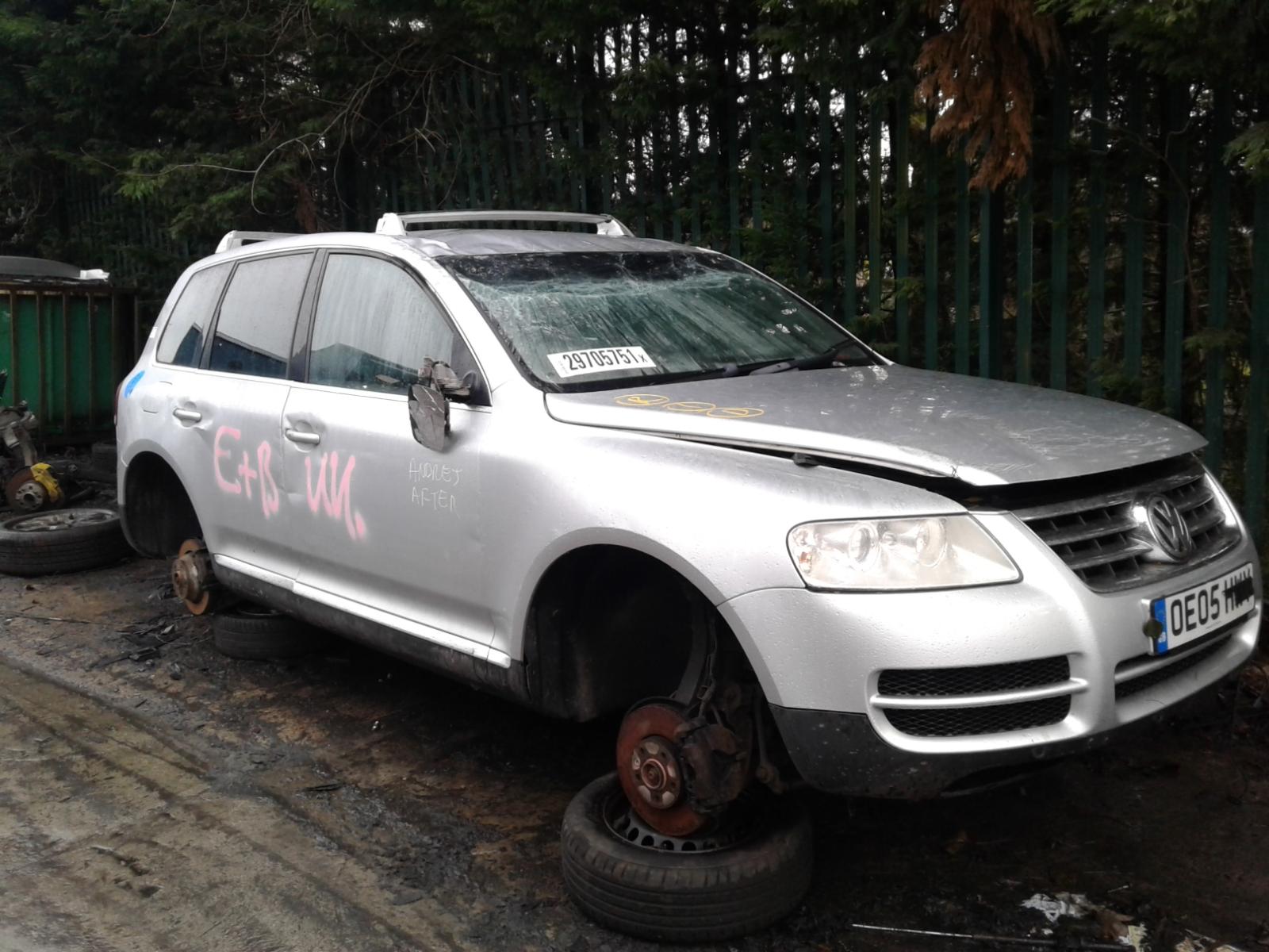Image for a VOLKSWAGEN TOUAREG 2005 5 Door Estate