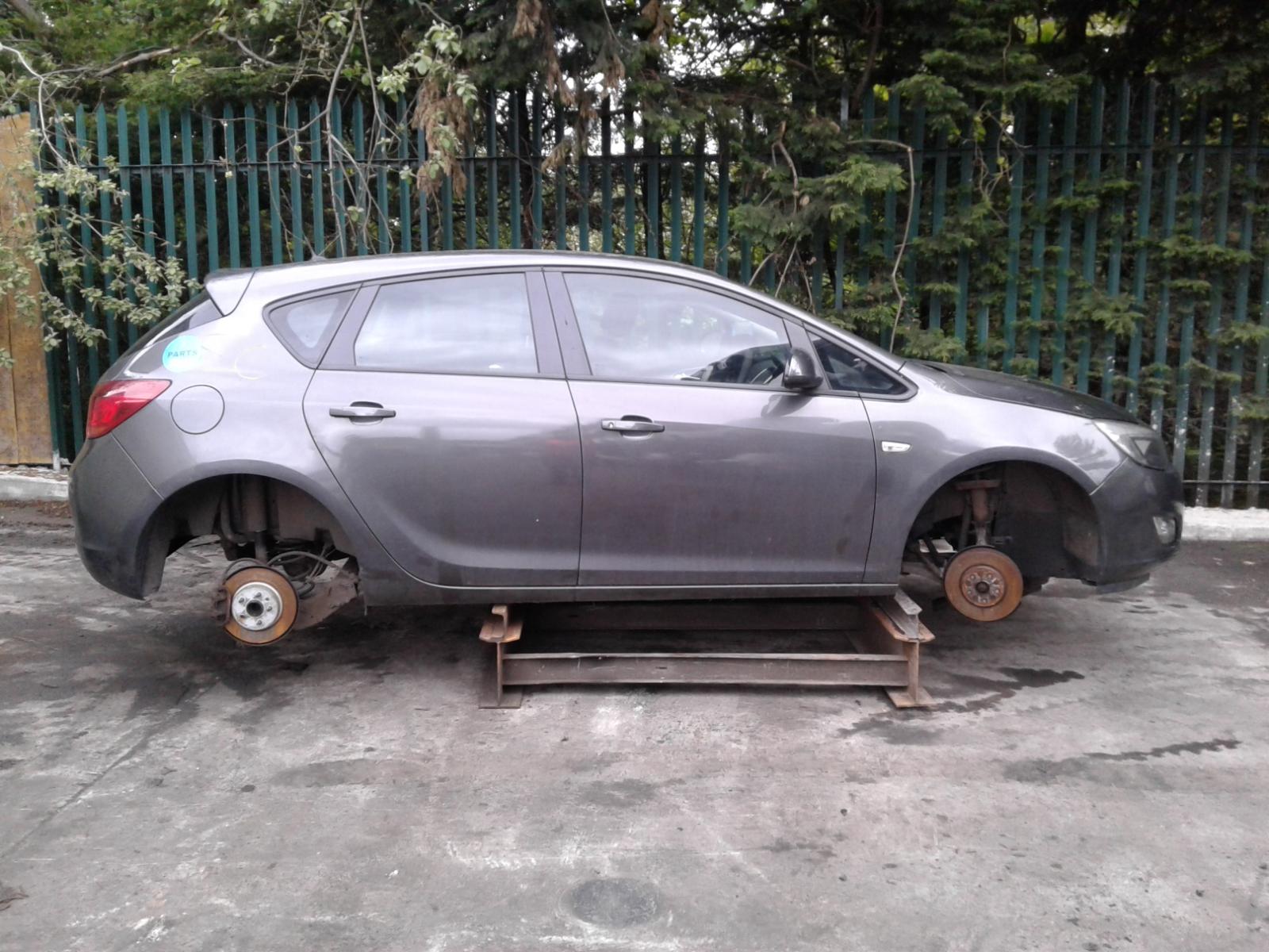 Image for a VAUXHALL ASTRA 2010 5 Door Hatchback