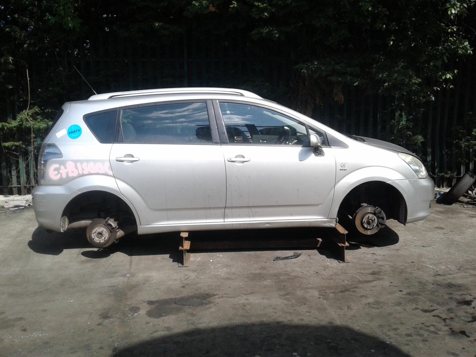 Image for a TOYOTA COROLLA VERSO 2005 5 Door BODYSTYLE.MPV