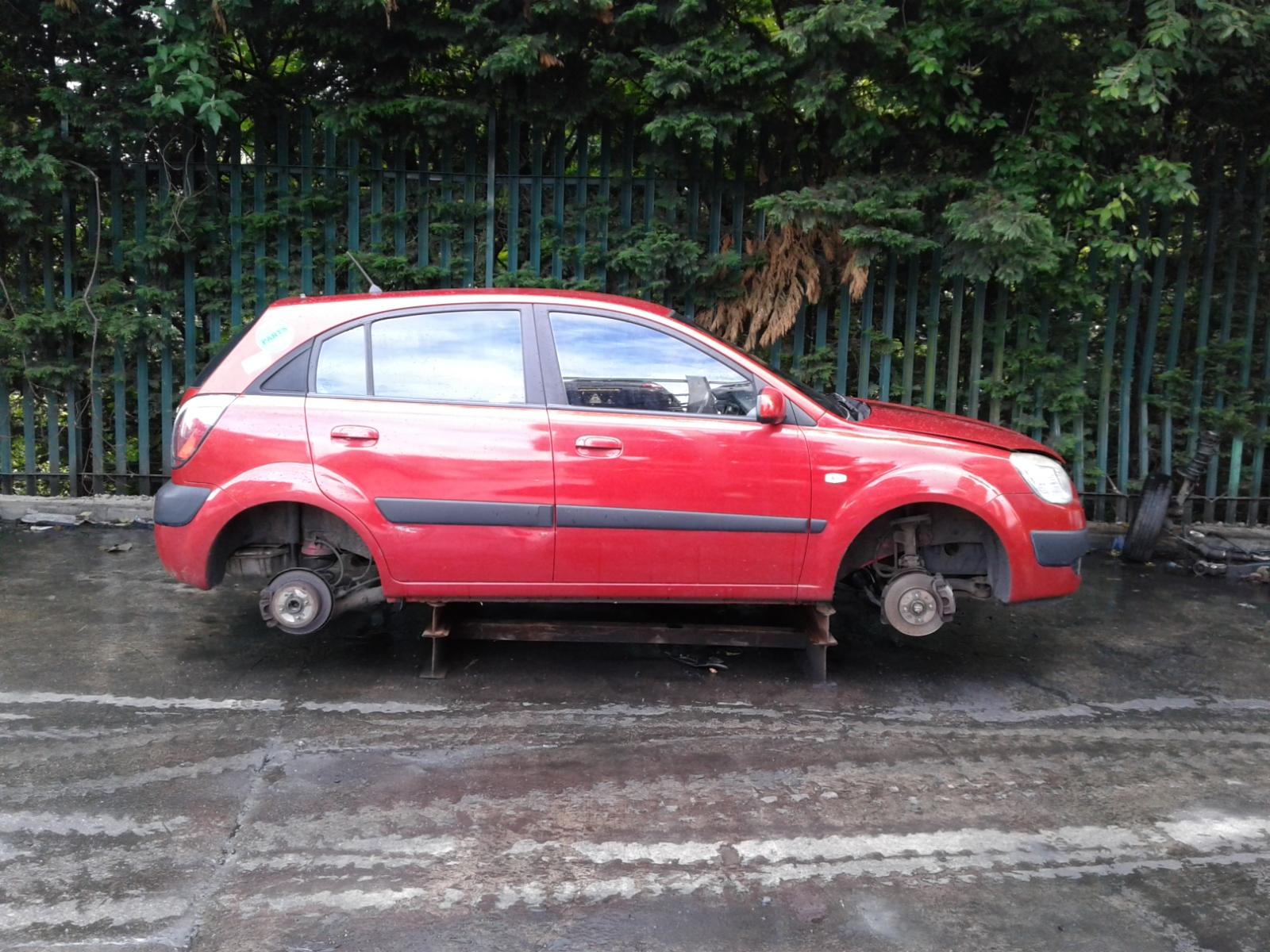 Image for a KIA RIO 2006 5 Door Hatchback