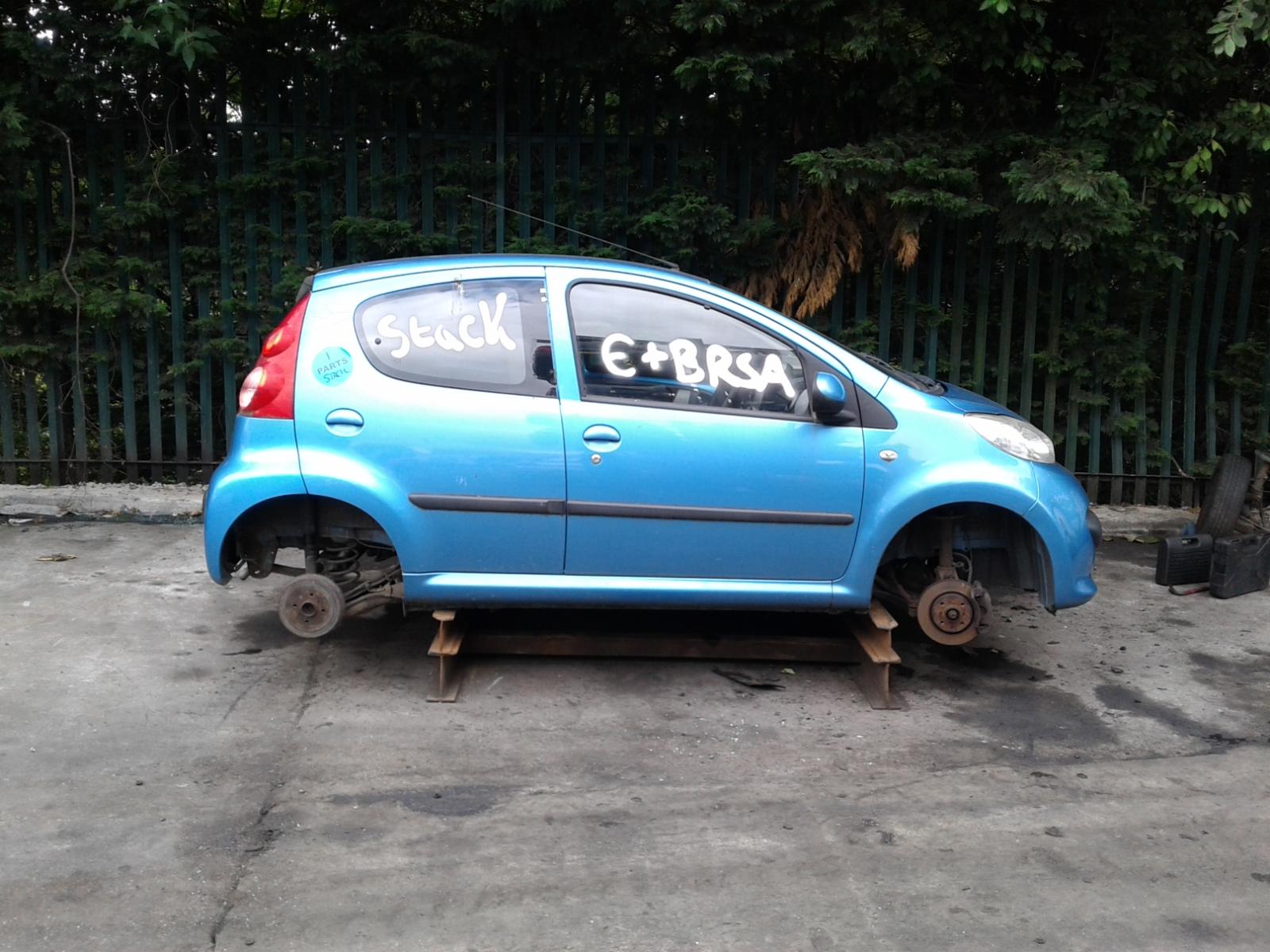 Image for a PEUGEOT 107 2007 5 Door Hatchback