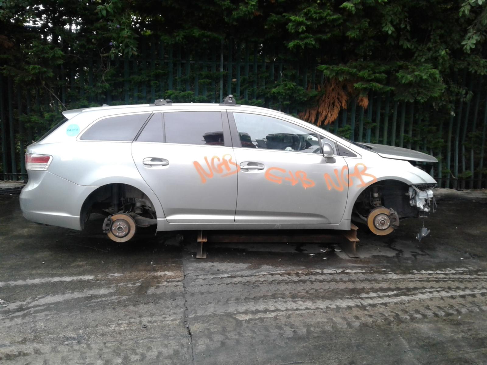 Image for a TOYOTA AVENSIS 2011 5 Door Estate