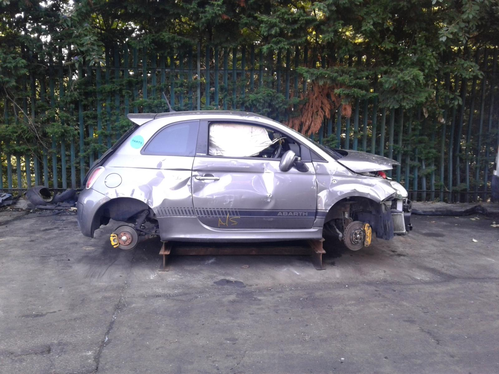 Image for a FIAT 500 2015 3 Door Hatchback